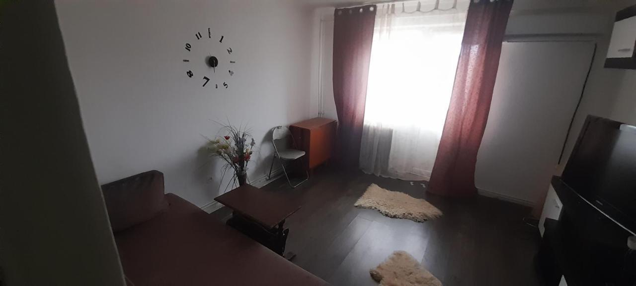 Apartament 2 Camere Дева Екстериор снимка