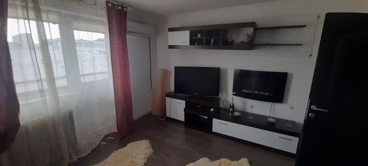 Apartament 2 Camere Дева Екстериор снимка